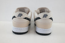 Load image into Gallery viewer, Nike SB Dunk Low Albino &amp; Preto