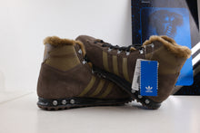 Load image into Gallery viewer, Star Wars x Adidas Jogging High 'Chewbecca'