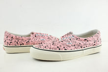 Load image into Gallery viewer, Vans Authentic LX Snoopy &amp; The Gang
