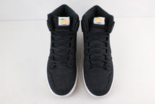 Load image into Gallery viewer, Nike SB Dunk High Momofoku