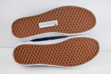 Load image into Gallery viewer, Supreme x Vans Authentic Pro "Bruce Lee"