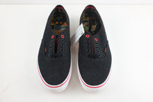 Load image into Gallery viewer, Vans Authentic x Queen