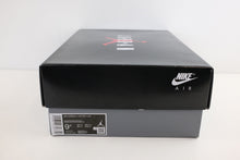 Load image into Gallery viewer, Air Jordan 11 Retro Low 72-10