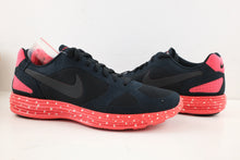Load image into Gallery viewer, Nike Lunar Mariah PR