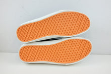 Load image into Gallery viewer, Vans Sk8-Mid Syndicate WTAPS Spider Black