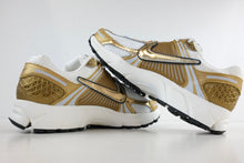 Load image into Gallery viewer, Nike Zoom Vomero 5 Metallic Gold (W)