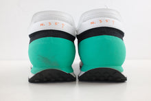 Load image into Gallery viewer, Nike Daybreak Type Black Menta