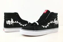 Load image into Gallery viewer, Vans Sk8-Hi Reissue Peanuts Snoopy Bones