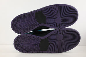Nike SB Dunk Low Skeletor