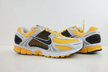Load image into Gallery viewer, Nike Zoom Vomero 5 Photon Dust Laser Orange