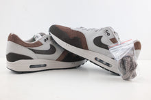 Load image into Gallery viewer, Nike Air Max 1 size? Exclusive Considered