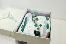 Load image into Gallery viewer, Air Jordan 4 Retro SB Pine Green