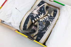 Nike SB Dunk Low Travis Scott