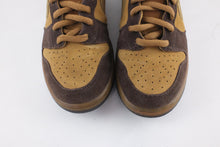 Load image into Gallery viewer, Nike SB Dunk High Brown Pack