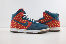 Load image into Gallery viewer, Nike SB Dunk High Quagmire