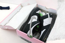 Load image into Gallery viewer, Nike SB Dunk Low Staple Panda Pigeon