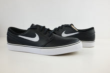 Load image into Gallery viewer, Nike SB Zoom Janoski PR