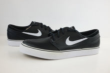 Load image into Gallery viewer, Nike SB Zoom Janoski PR