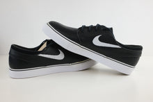 Load image into Gallery viewer, Nike SB Zoom Janoski PR
