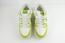 Load image into Gallery viewer, Nike SB Dunk Low Green Apple