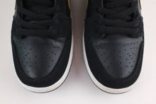 Load image into Gallery viewer, Nike SB Dunk Low Takashi (2018)