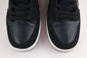 Nike SB Dunk Low Takashi (2018)