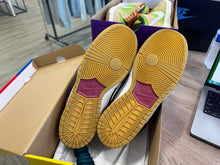 Load image into Gallery viewer, Nike SB Dunk Low Pro Parra Abstract Art