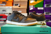 Load image into Gallery viewer, Nike SB Dunk Low Giraffe Print