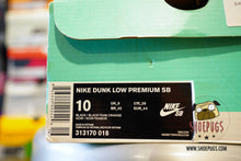 Load image into Gallery viewer, Nike SB Dunk Low Giraffe Print