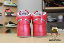 Load image into Gallery viewer, Nike SB Dunk High Mork &amp; Mindy