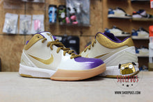 Load image into Gallery viewer, Nike Kobe 4 MLK Gold