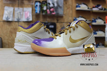 Load image into Gallery viewer, Nike Kobe 4 MLK Gold